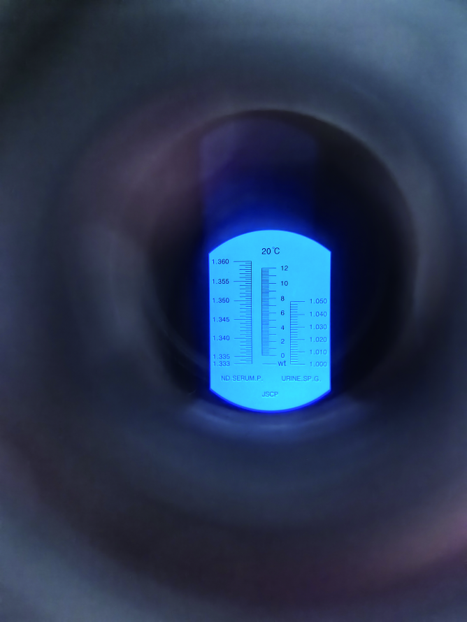 Handheld Refractometer with Scale Options - Urine and serum scale option