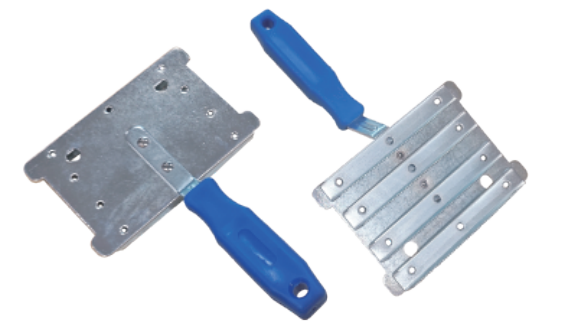 Metal Curry Comb with Handle - ERV-VI-AUX-00010