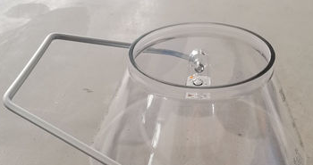 32 L milking bucket opening and handle