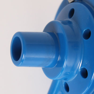 Vacuum regulator lower connection detail
