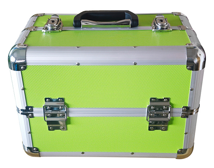 Expandable instrument case closed view